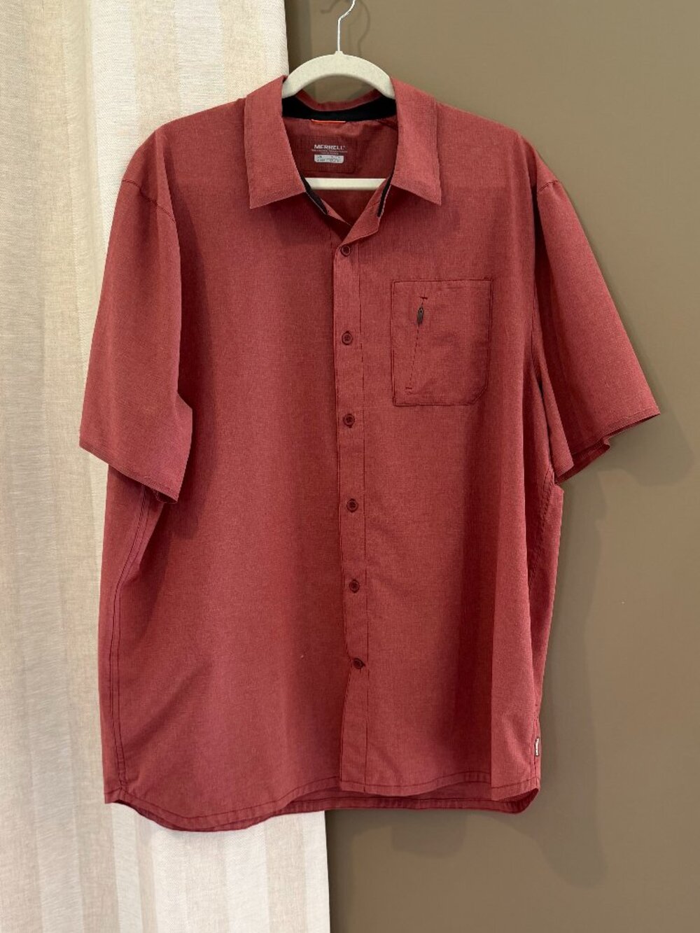 Merrell Terracotta Lightweight Vented Short Sleeve Outdoor Shirt, Size XL